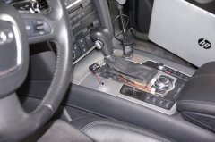 Umschalter Autogassystem Zavoli Direct in der Mittelkonsole des Audi Q7 4,2 FSi